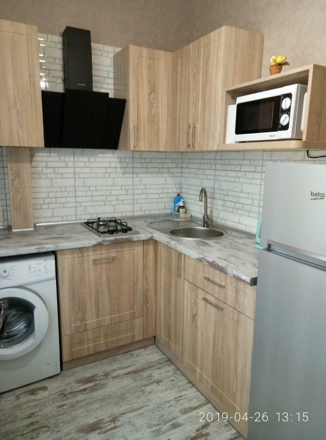 1 Stop From Railway Station Apartamento Kiev Exterior foto