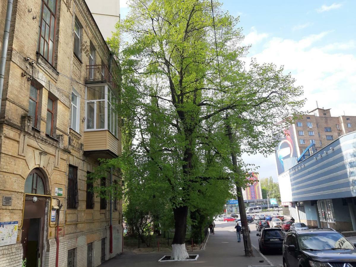 1 Stop From Railway Station Apartamento Kiev Exterior foto