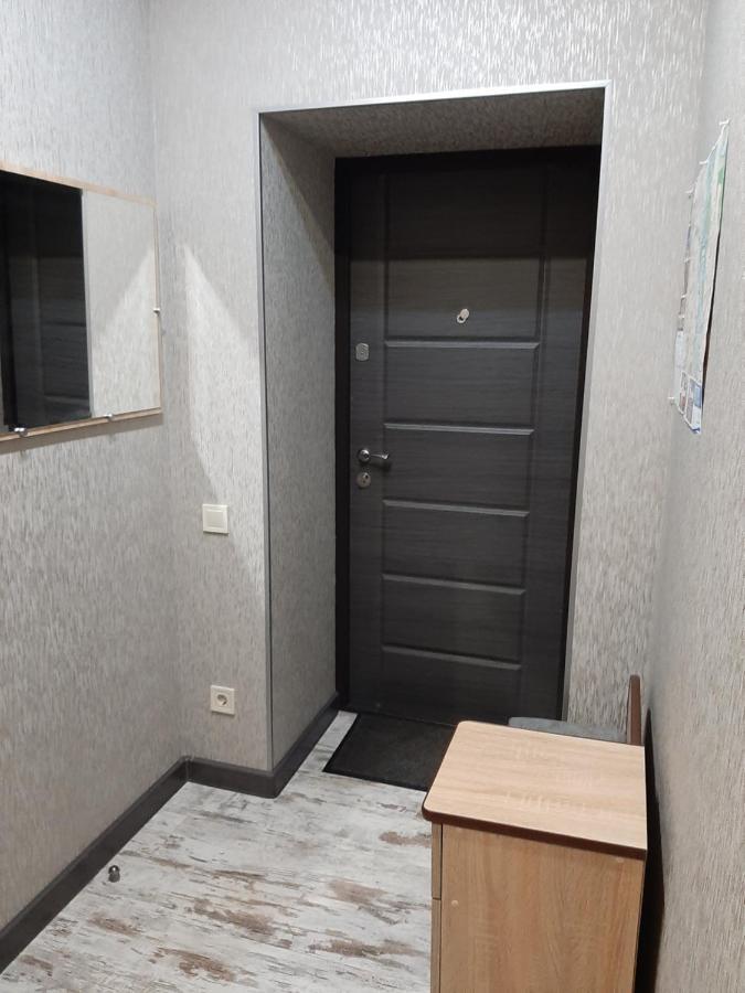1 Stop From Railway Station Apartamento Kiev Exterior foto