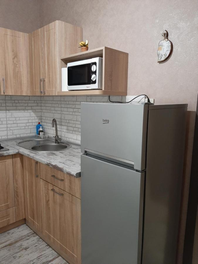 1 Stop From Railway Station Apartamento Kiev Exterior foto